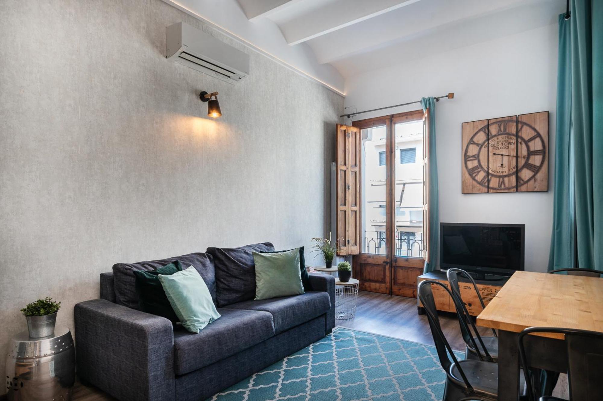 Beautiful Renovated Loft Minutes From The Beach Barcelona Exterior photo